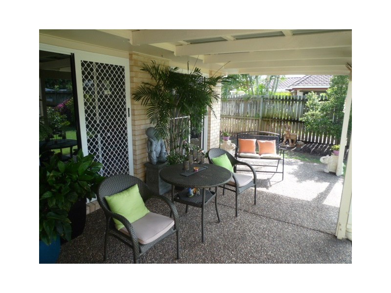 12 Lido Parade, Urangan QLD 4655