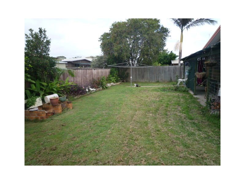 5 Saunders Street, Point Vernon QLD 4655