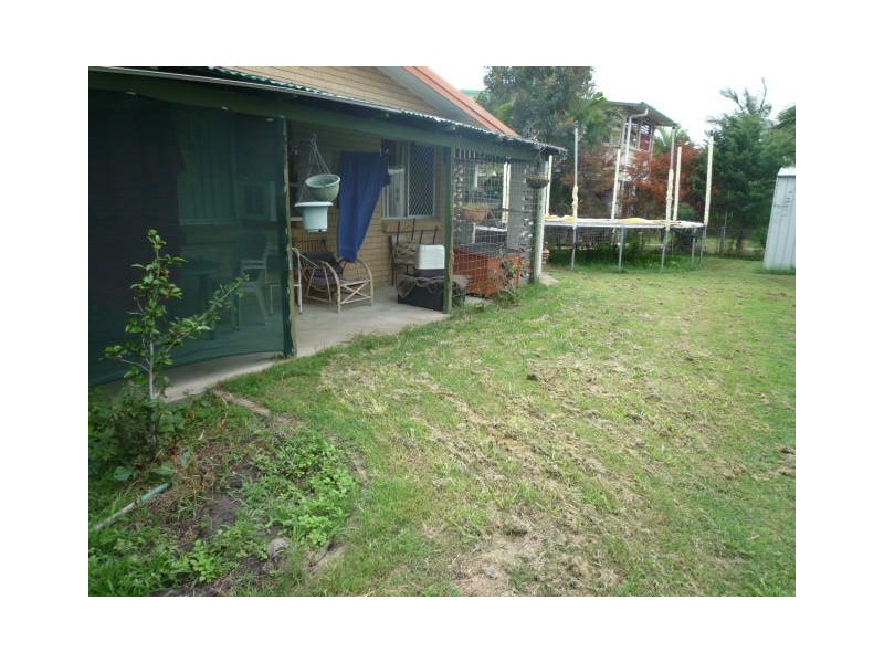 5 Saunders Street, Point Vernon QLD 4655