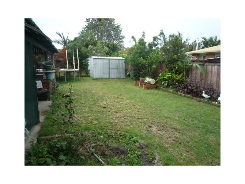 5 Saunders Street, Point Vernon QLD 4655
