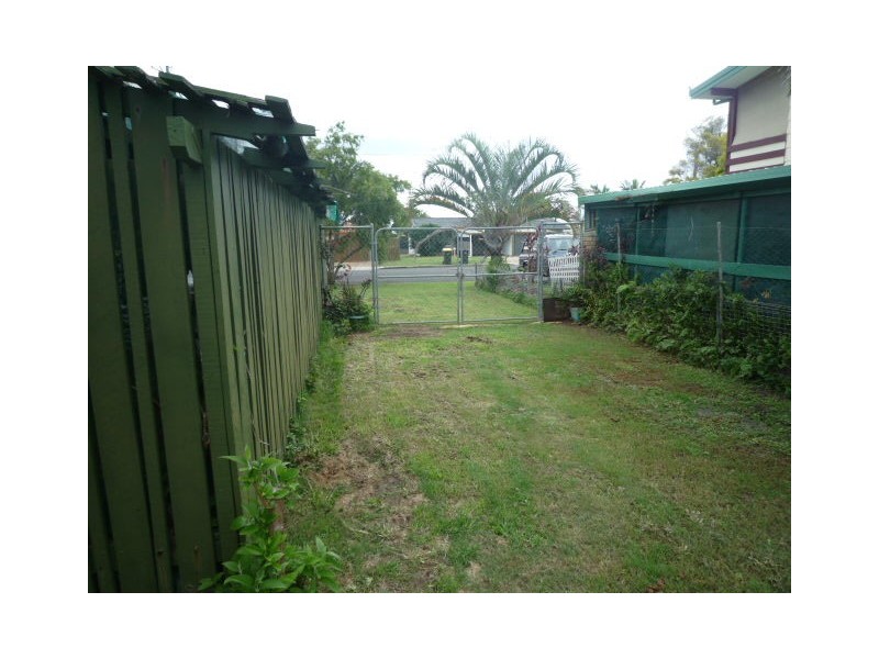 5 Saunders Street, Point Vernon QLD 4655