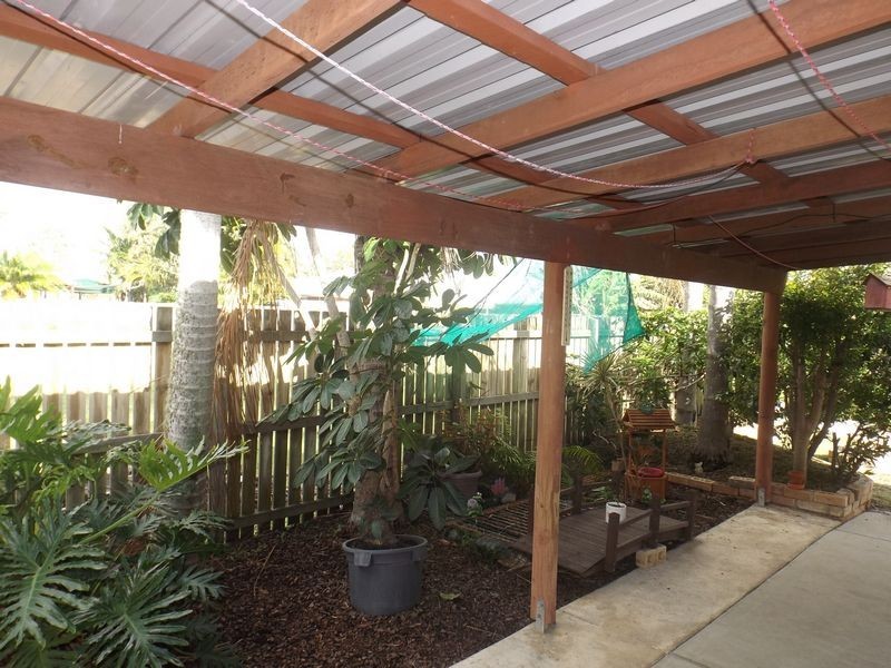 15 Merlin Drive, Urangan QLD 4655