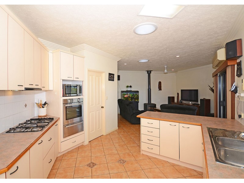 80 Caddy Avenue, Urraween QLD 4655