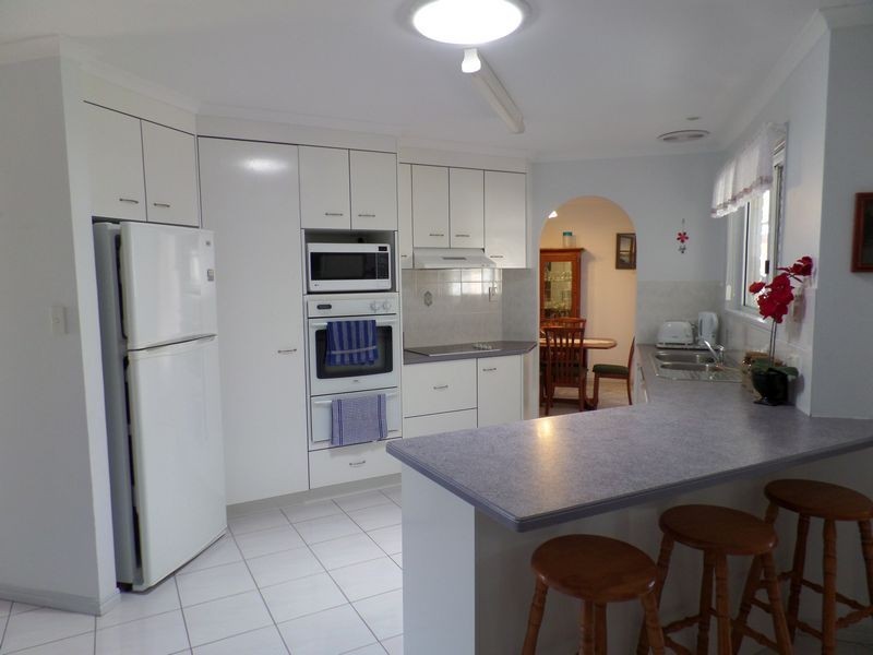 127 Ibis Blvd, Eli Waters QLD 4655