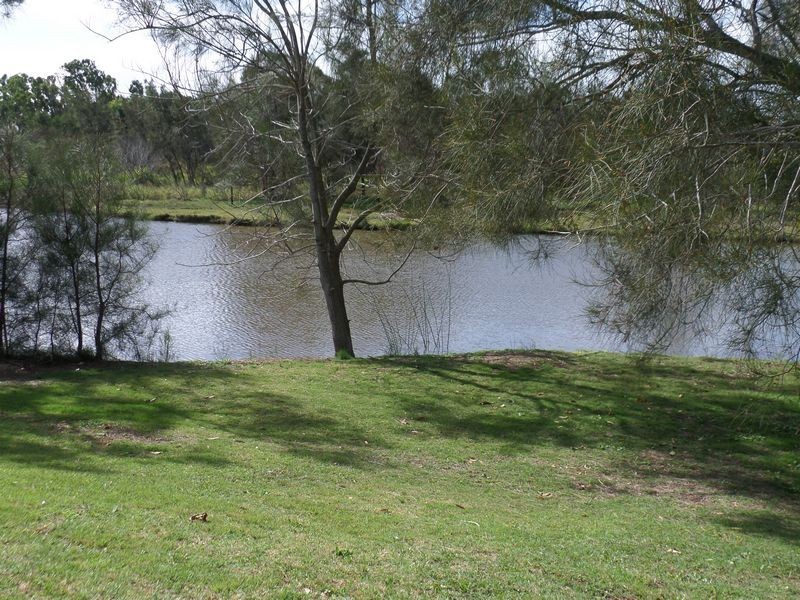 127 Ibis Blvd, Eli Waters QLD 4655