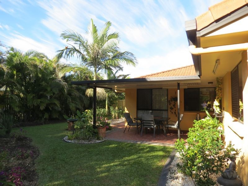 61 Bowerbird Avenue, Eli Waters QLD 4655