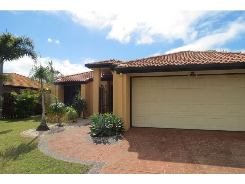 61 Bowerbird Avenue, Eli Waters QLD 4655