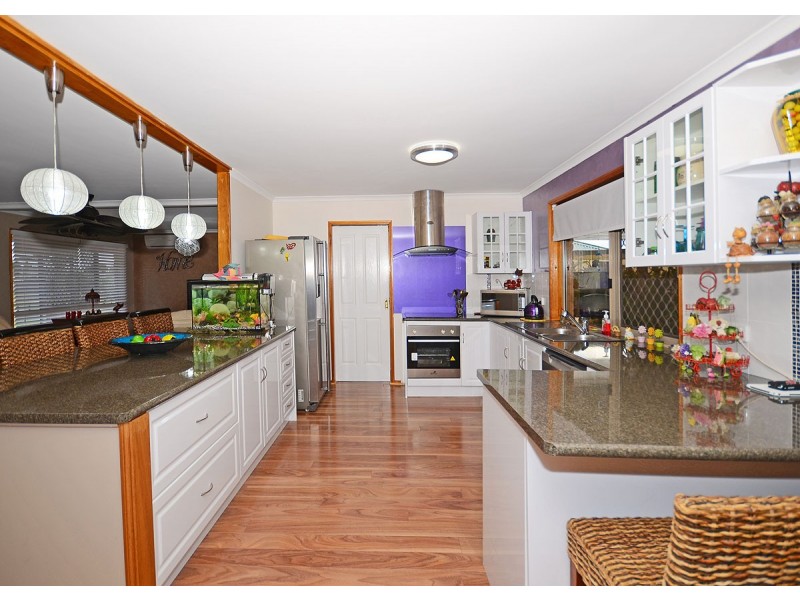 37 Thornbill Drive, Eli Waters QLD 4655