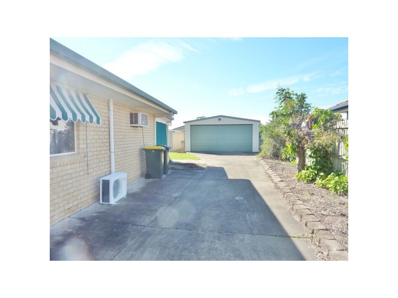 65 Bowerbird Avenue, Eli Waters QLD 4655