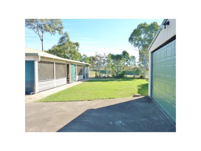 65 Bowerbird Avenue, Eli Waters QLD 4655