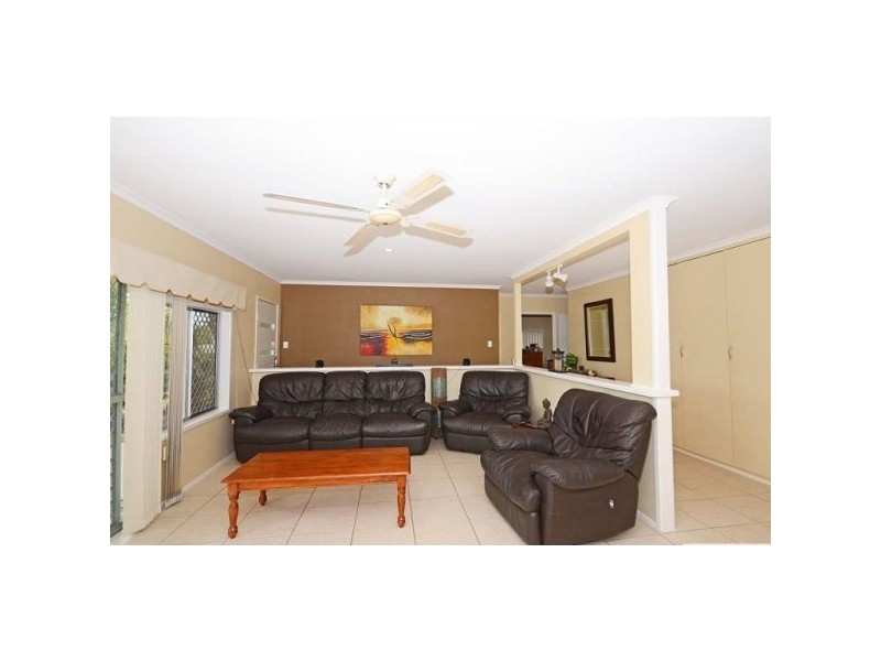 14 Kehlet Street, Point Vernon QLD 4655