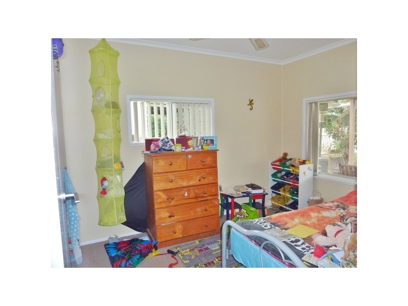 14 Kehlet Street, Point Vernon QLD 4655