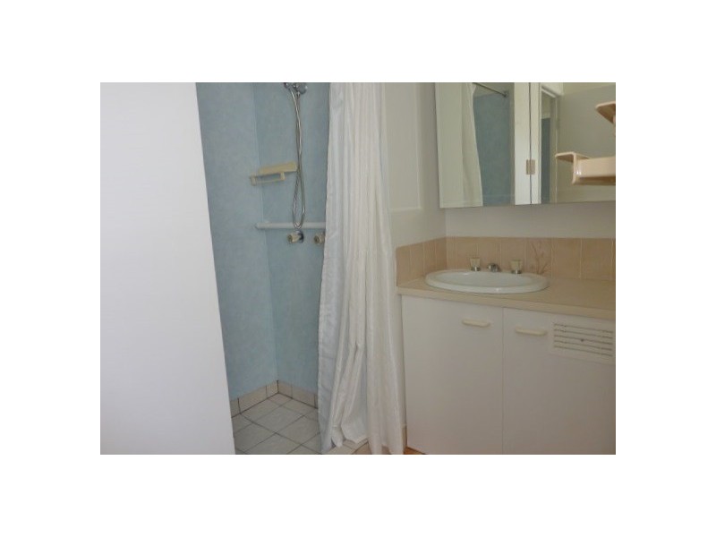 H9-295 Boat Harbour Drive, Scarness QLD 4655