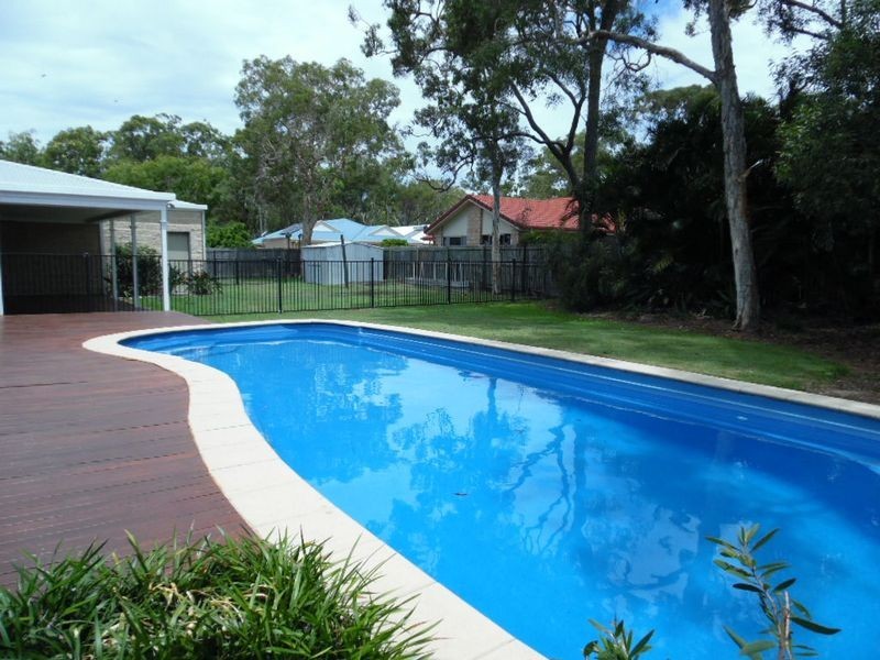 7 Daintree Drive, Urangan QLD 4655