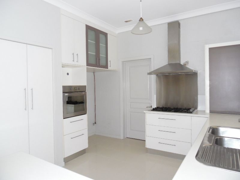 7 Daintree Drive, Urangan QLD 4655