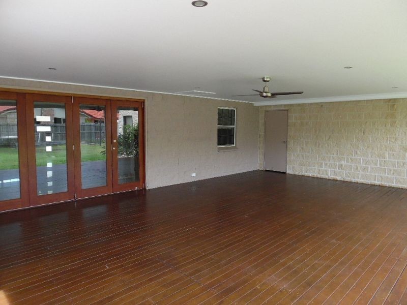 7 Daintree Drive, Urangan QLD 4655