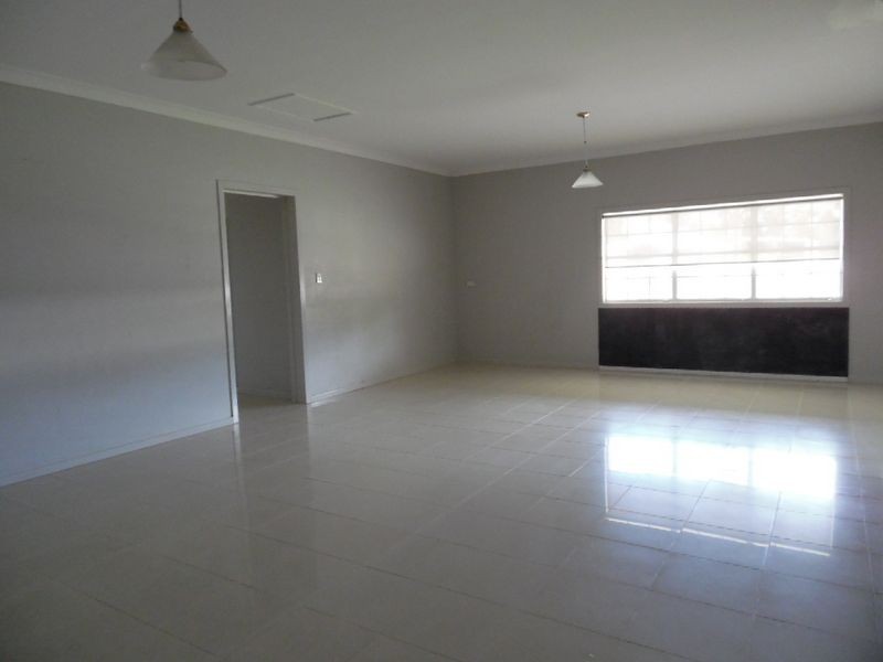 7 Daintree Drive, Urangan QLD 4655