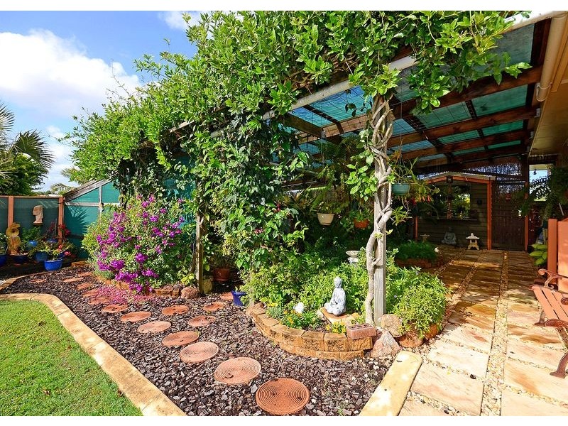 16 Craig Crescent, Pialba QLD 4655