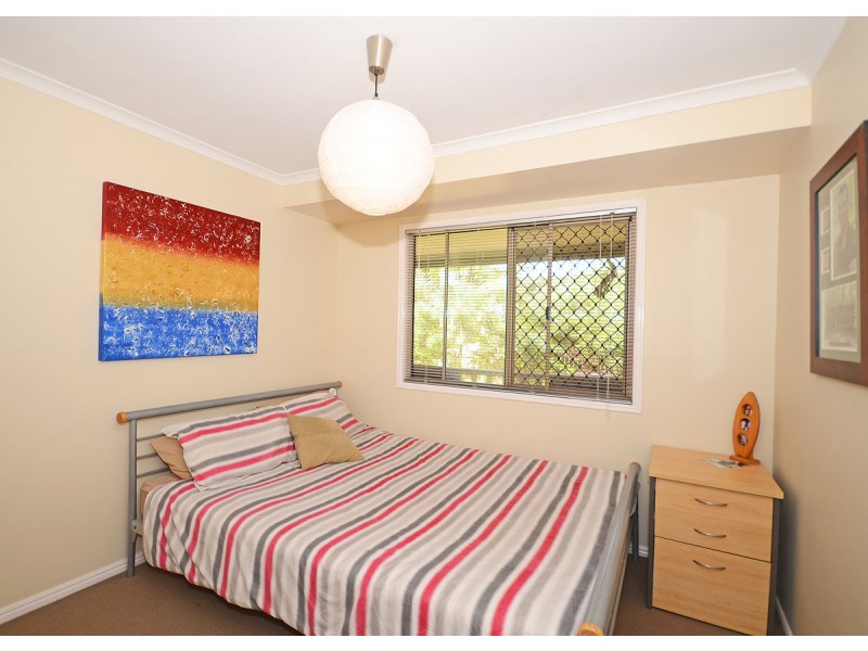 9 Byron Street, Scarness QLD 4655