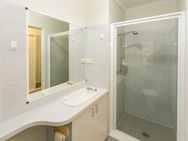 3 Golden Court, Kawungan QLD 4655