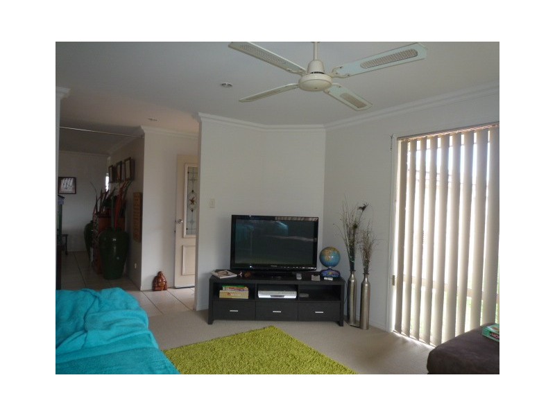 6 Westminster Court, Kawungan QLD 4655