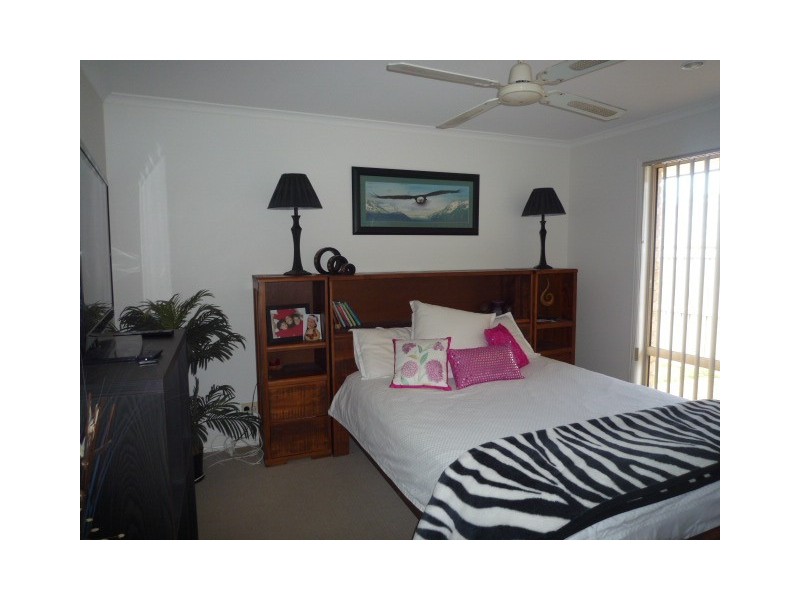 6 Westminster Court, Kawungan QLD 4655