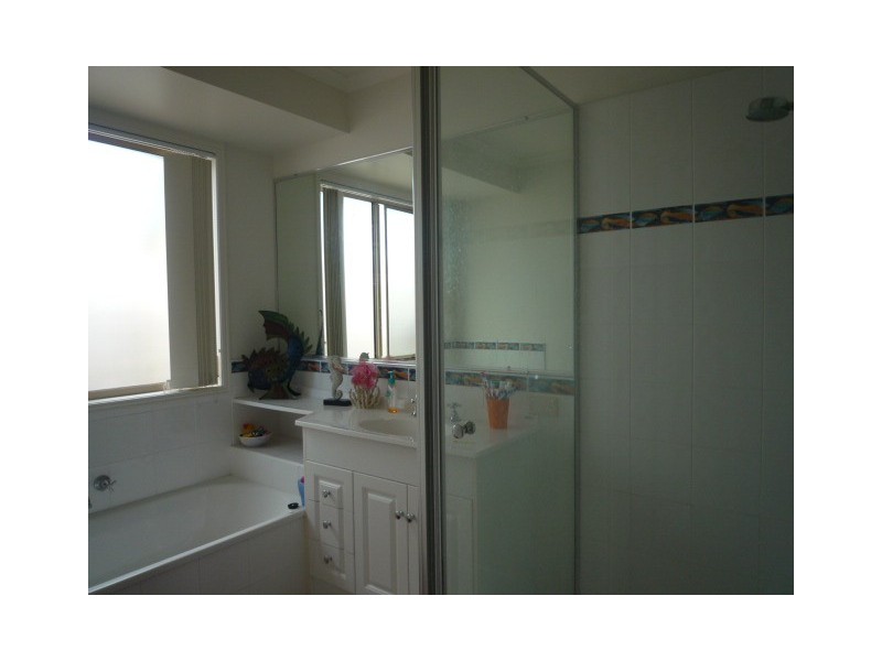 6 Westminster Court, Kawungan QLD 4655