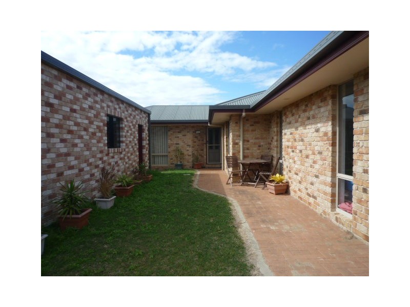6 Westminster Court, Kawungan QLD 4655