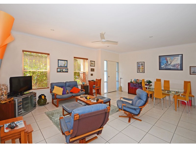 13/34-56 Elizabeth, Urangan QLD 4655