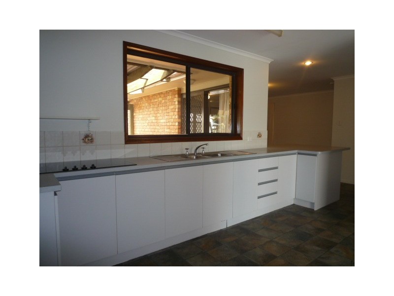 30 Melaleuca Crescent, Kawungan QLD 4655