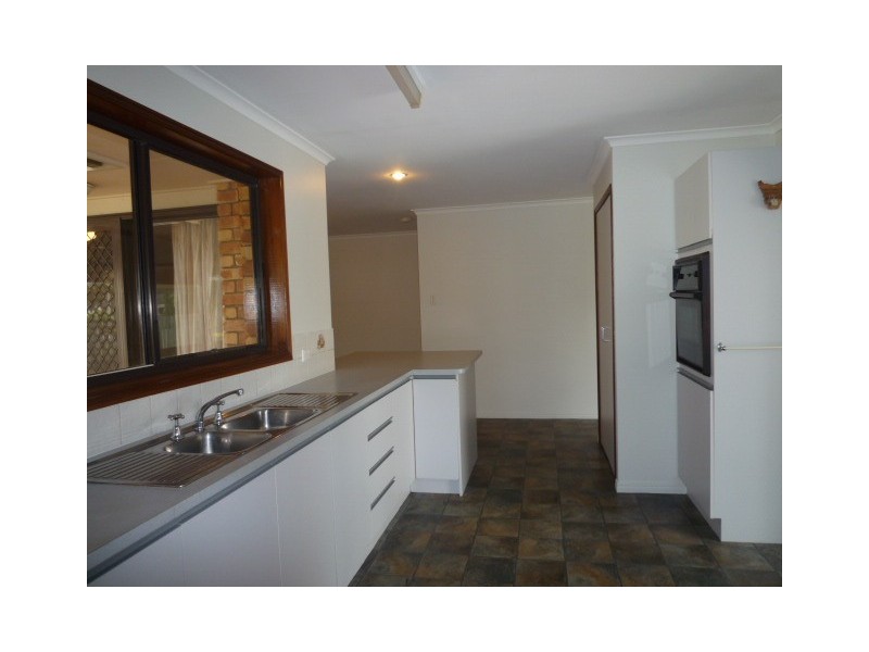 30 Melaleuca Crescent, Kawungan QLD 4655