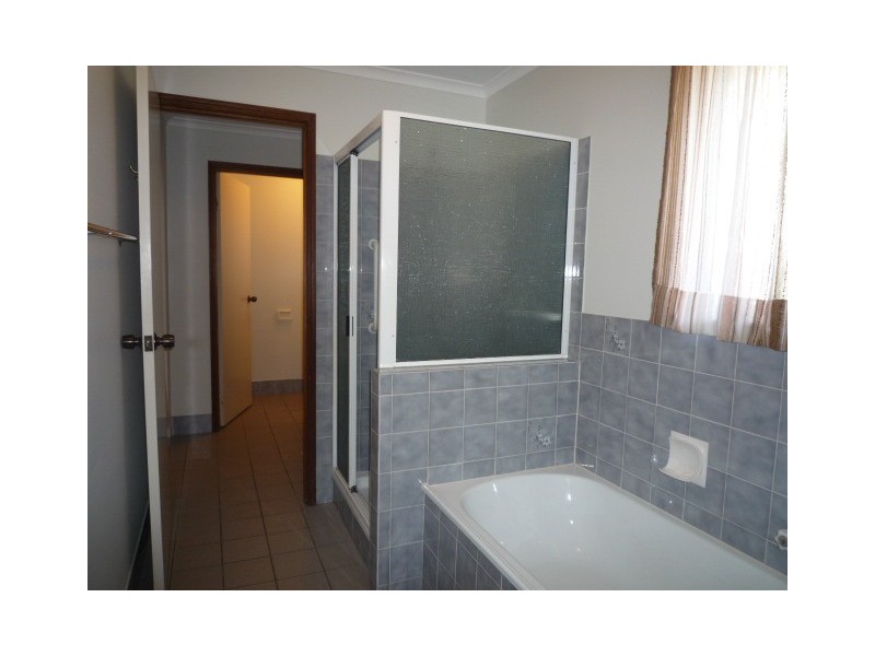 30 Melaleuca Crescent, Kawungan QLD 4655