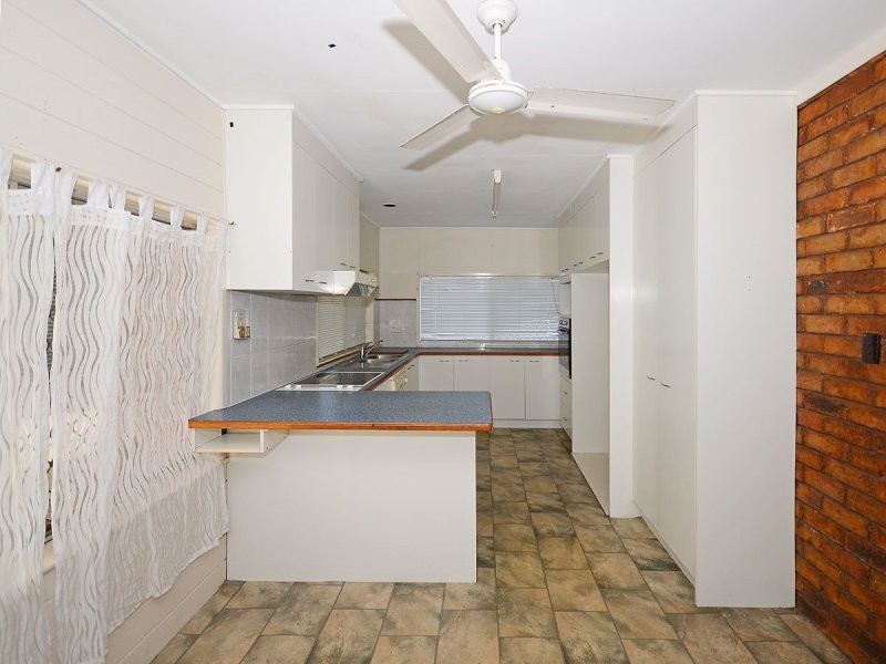 4 Tooth Street, Pialba QLD 4655