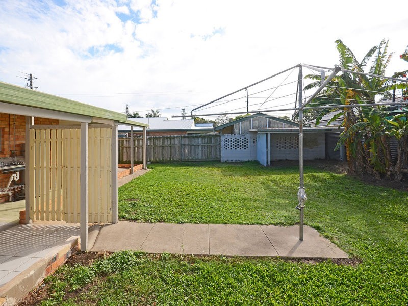 4 Tooth Street, Pialba QLD 4655