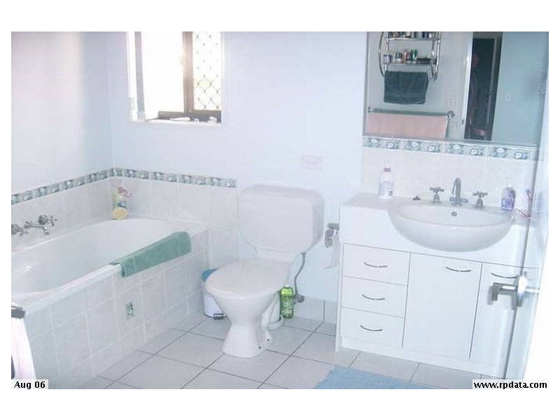 117-34 Elizabeth Street, Urangan QLD 4655