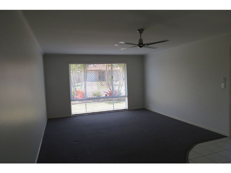 4 Hyperno Road, Point Vernon QLD 4655