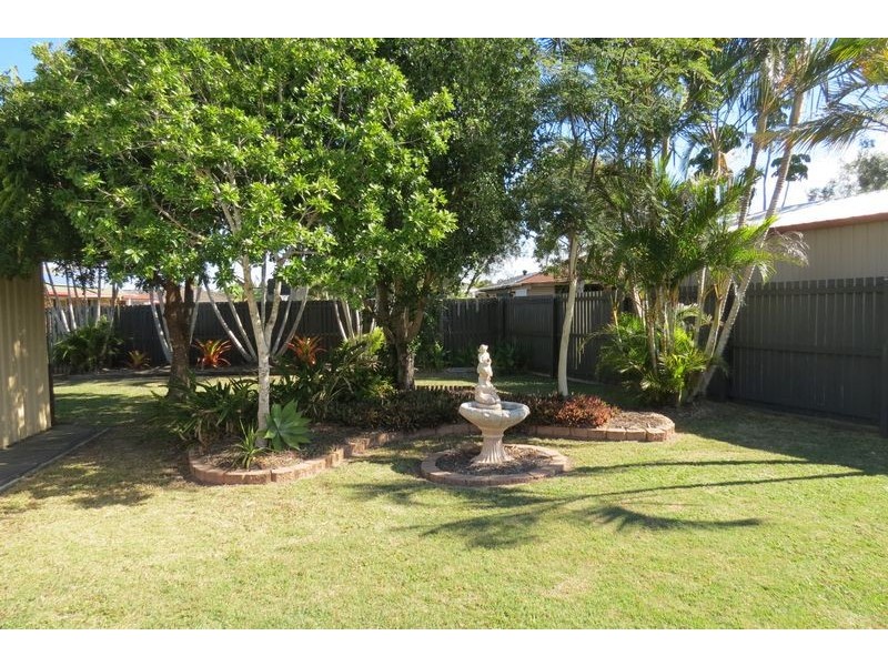 4 Hyperno Road, Point Vernon QLD 4655