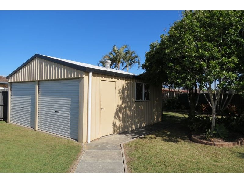 4 Hyperno Road, Point Vernon QLD 4655