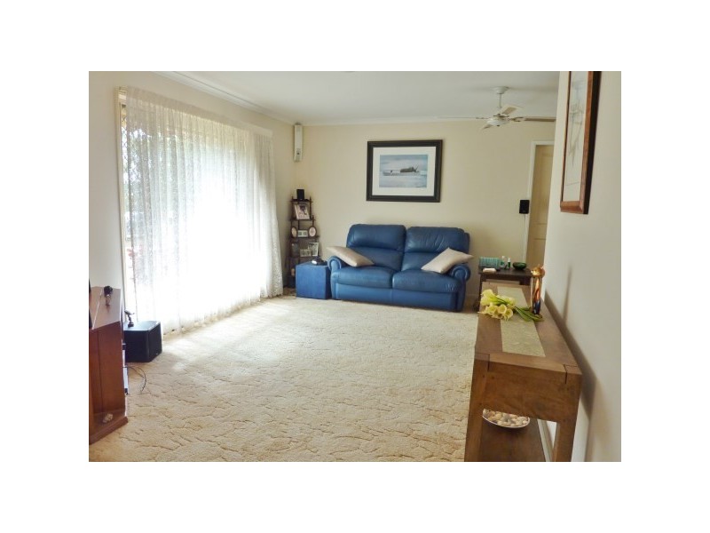 27 Barnstaple Street, Torquay QLD 4655
