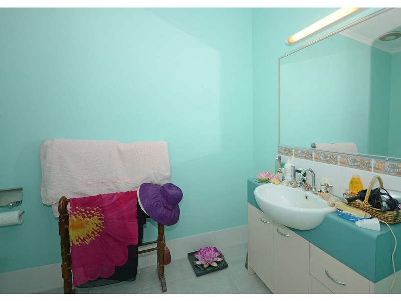 37-34 Elizabeth street, Urangan QLD 4655