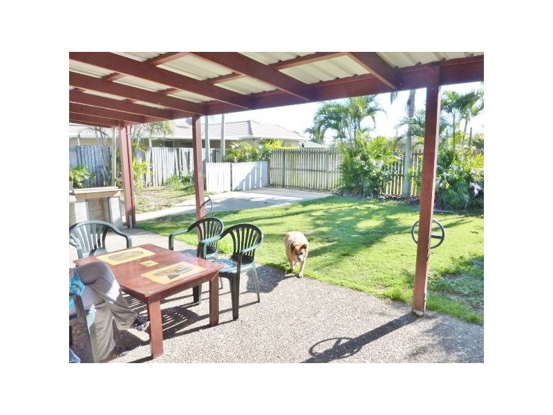 31 Merlin Drive, Urangan QLD 4655