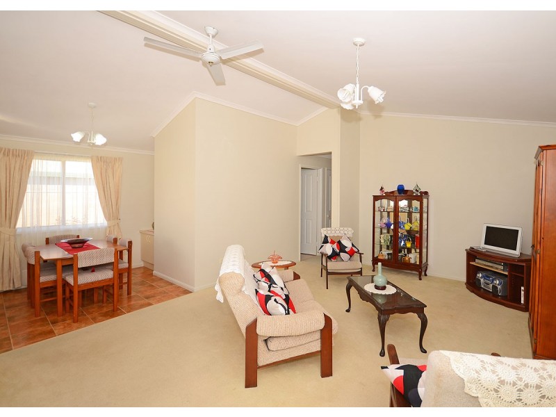 1-208 Elizabeth Street, Urangan QLD 4655