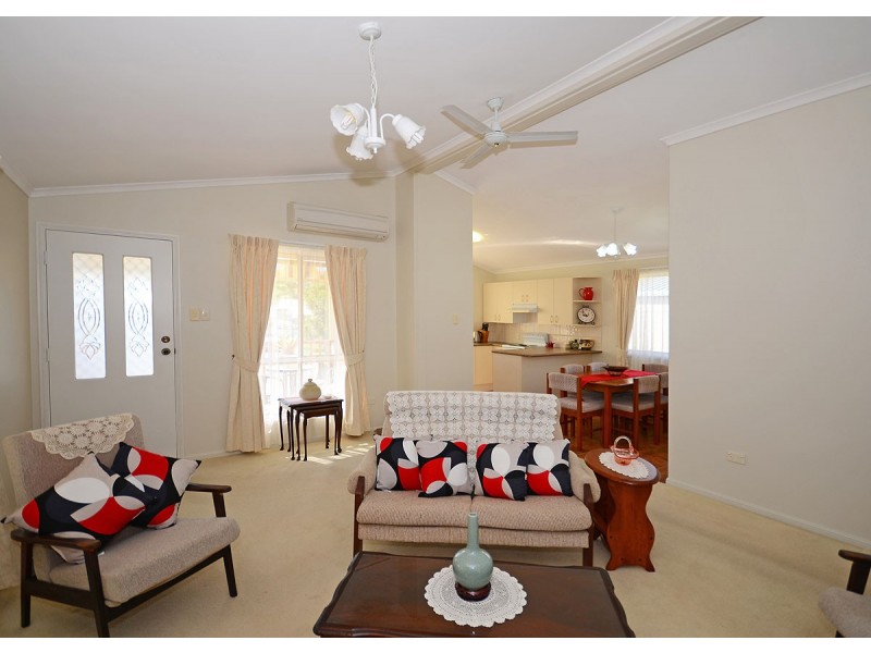 1-208 Elizabeth Street, Urangan QLD 4655