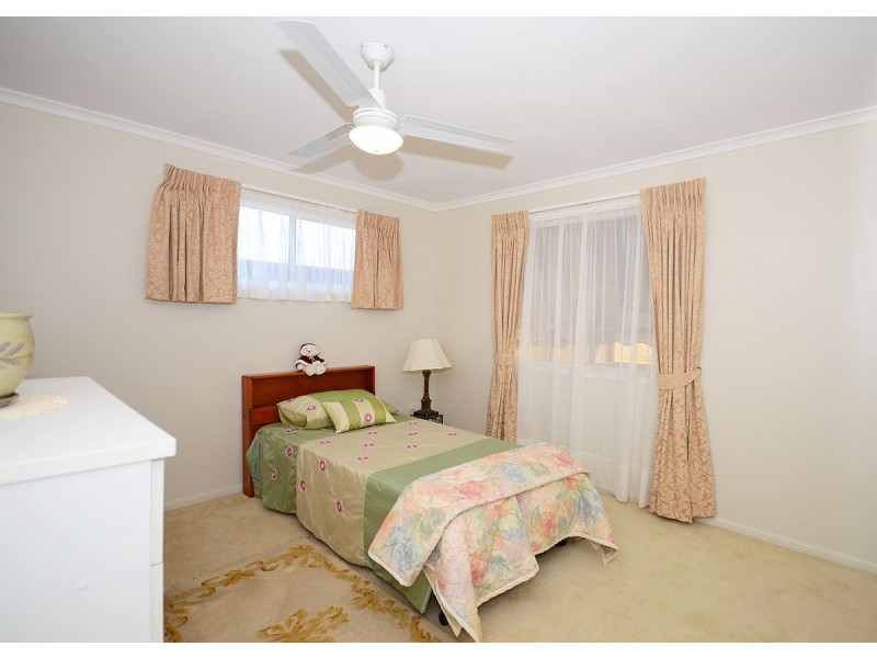 1-208 Elizabeth Street, Urangan QLD 4655