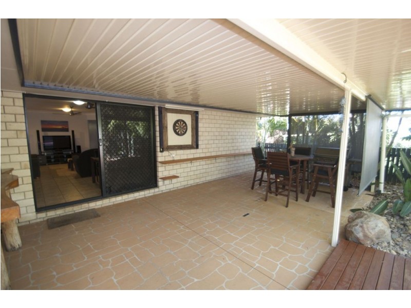 2 Capri Court, Point Vernon QLD 4655