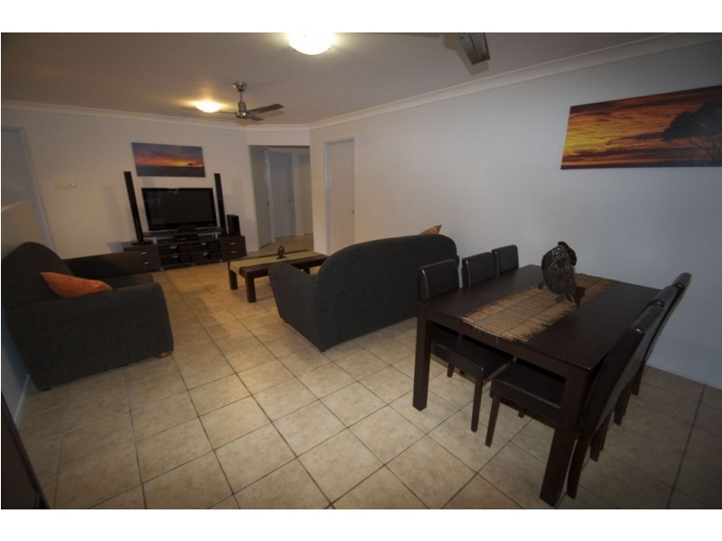 2 Capri Court, Point Vernon QLD 4655