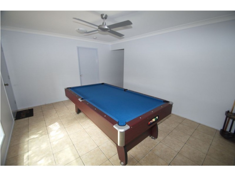 2 Capri Court, Point Vernon QLD 4655