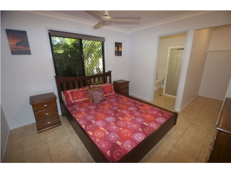2 Capri Court, Point Vernon QLD 4655