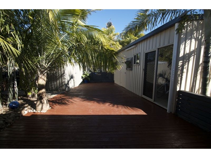 2 Capri Court, Point Vernon QLD 4655