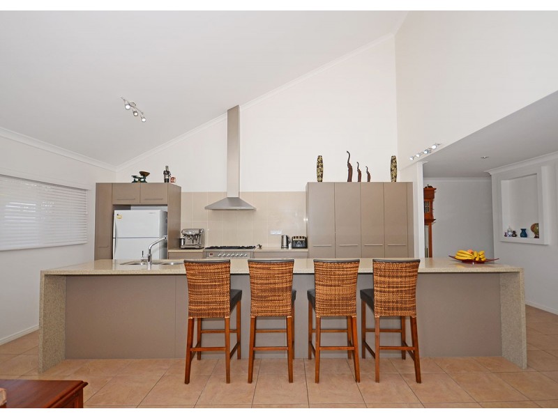 32 Blue Lagoon Way, Dundowran Beach QLD 4655